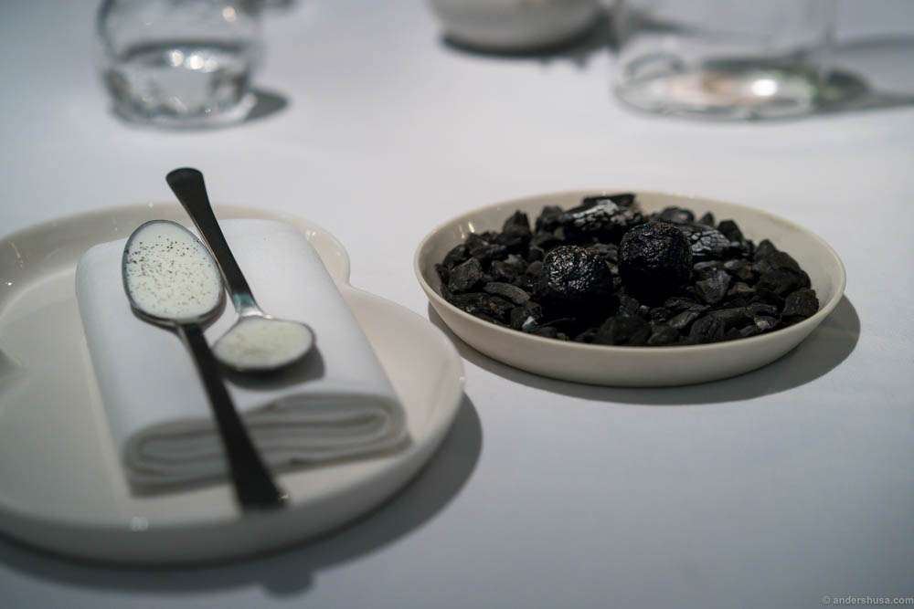 Charred potato in aroma from bark & sheep's butter