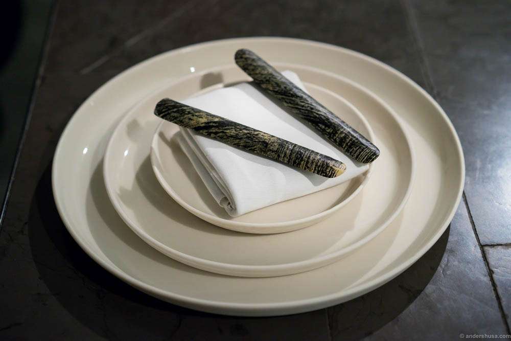 Razor clams with a complete, fake, but edible shell