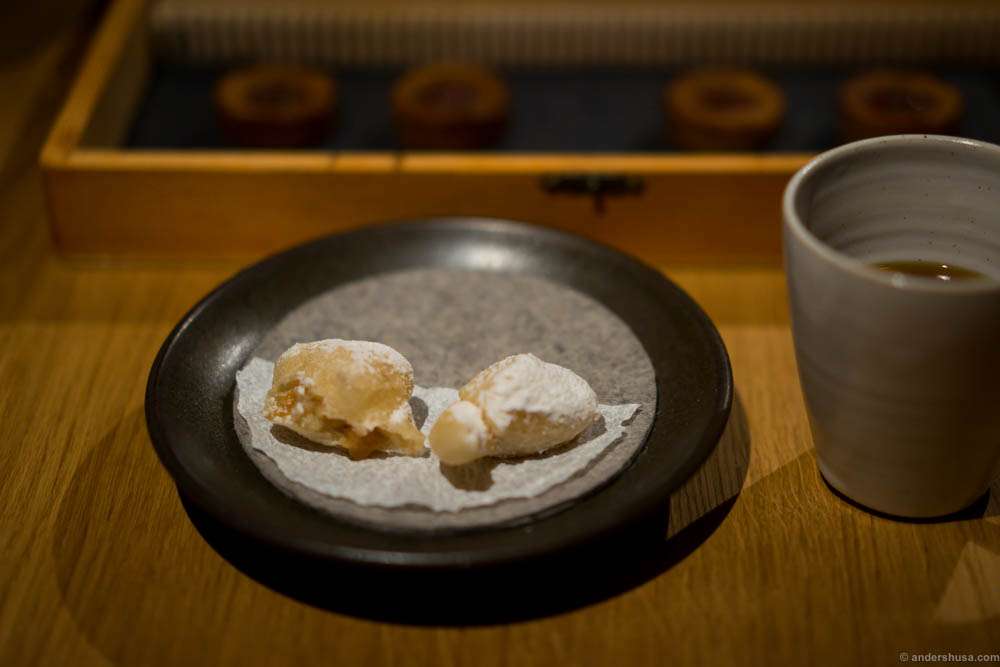 Crispy sourdough with caramel of oak buds