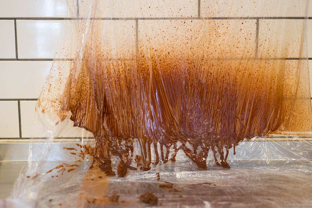 Chocolate spray paint