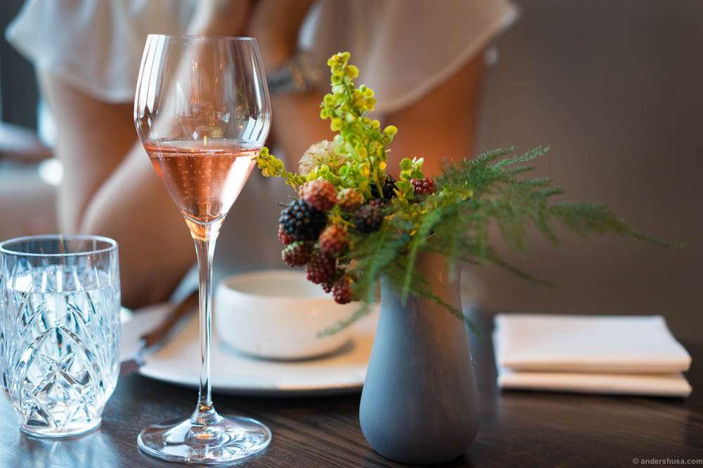 Rose Champagne and flowers