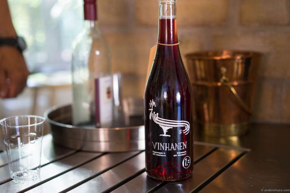 Delicious wine at Vinhanen