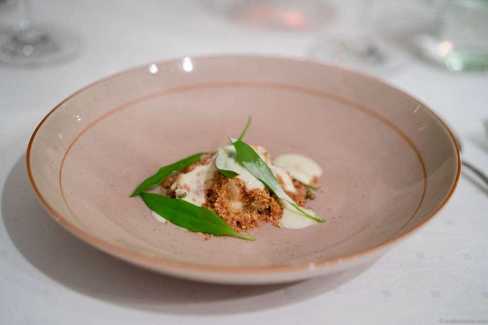 «Fenalår» dried, salted lamb’s leg, ramson from this and last year & cheese sauce
