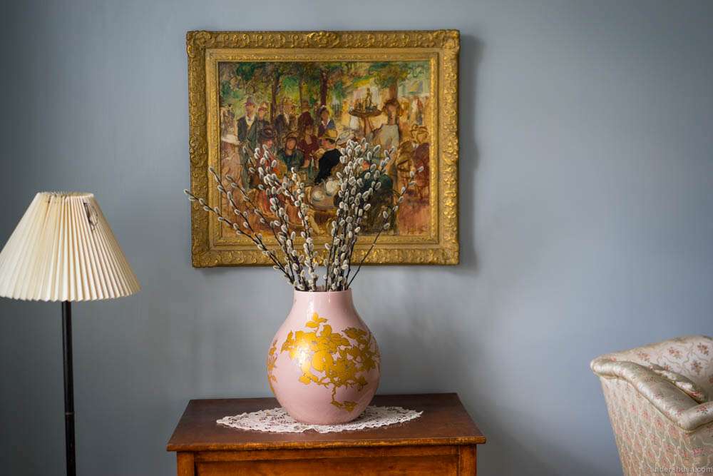The families who own the farm have decorated the house themselves