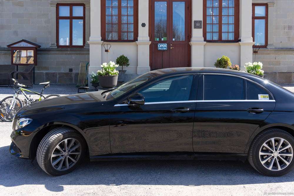 Arriving in a bonus Uber Black. Bonus because we ordered a regular, but got Black