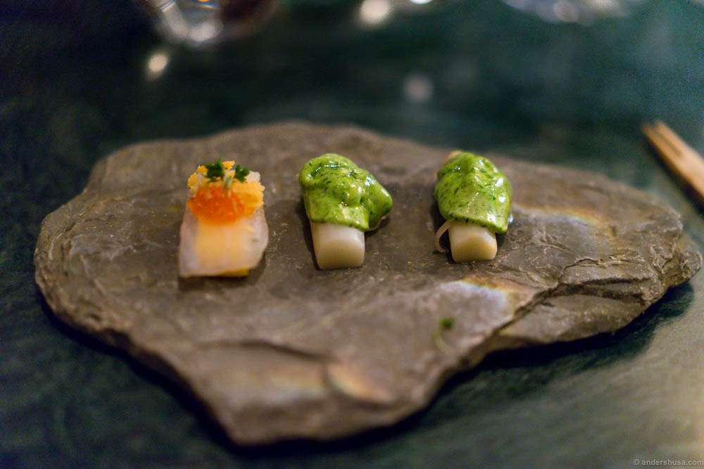 White asparagus with three different toppings: Västerbotten cheese, omelet & cod