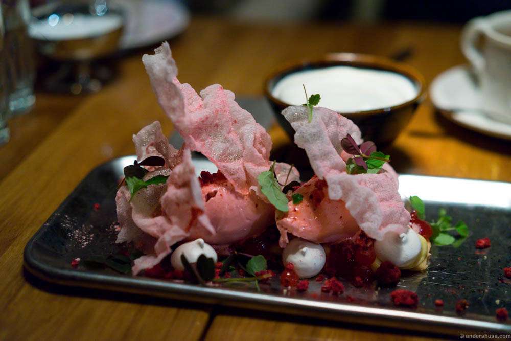 Lilla Ego's dream dessert for two people with ingredients south of Västmannagatan