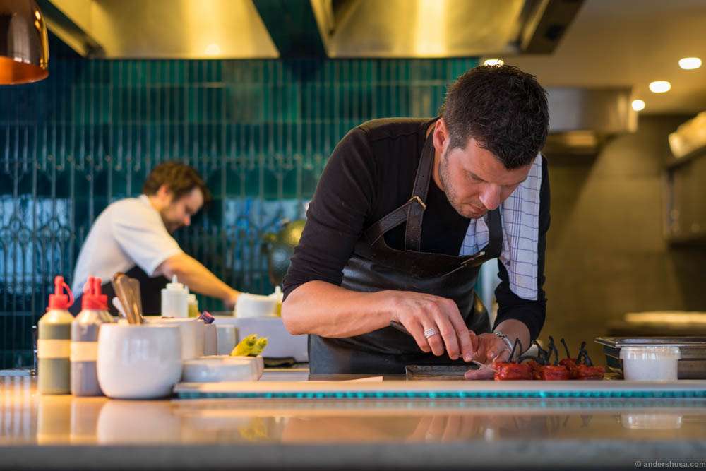Gert de Mangeleer prepping one of his dishes