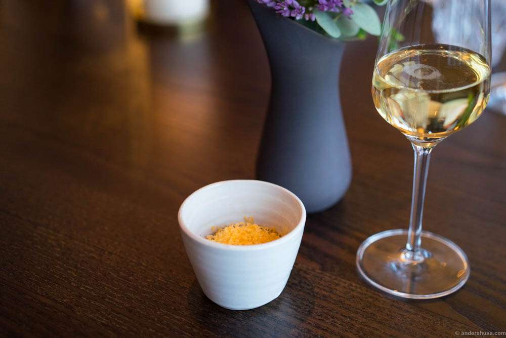Hertog Jan snack 3: Potato, vanilla and Mimolette cheese. And odd, but tasty combo