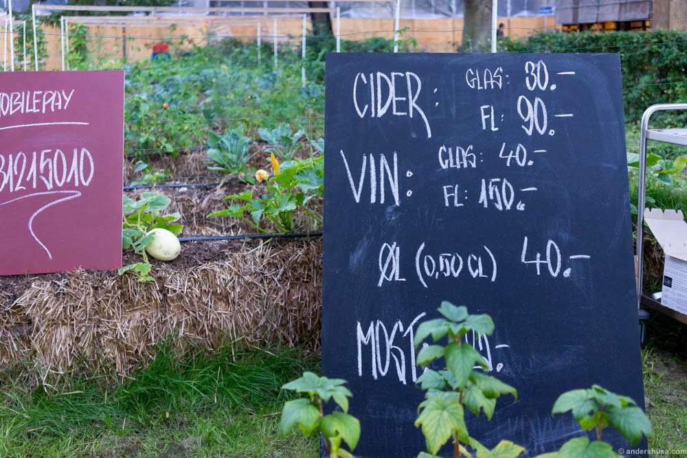 Cheap prices on drinks!
