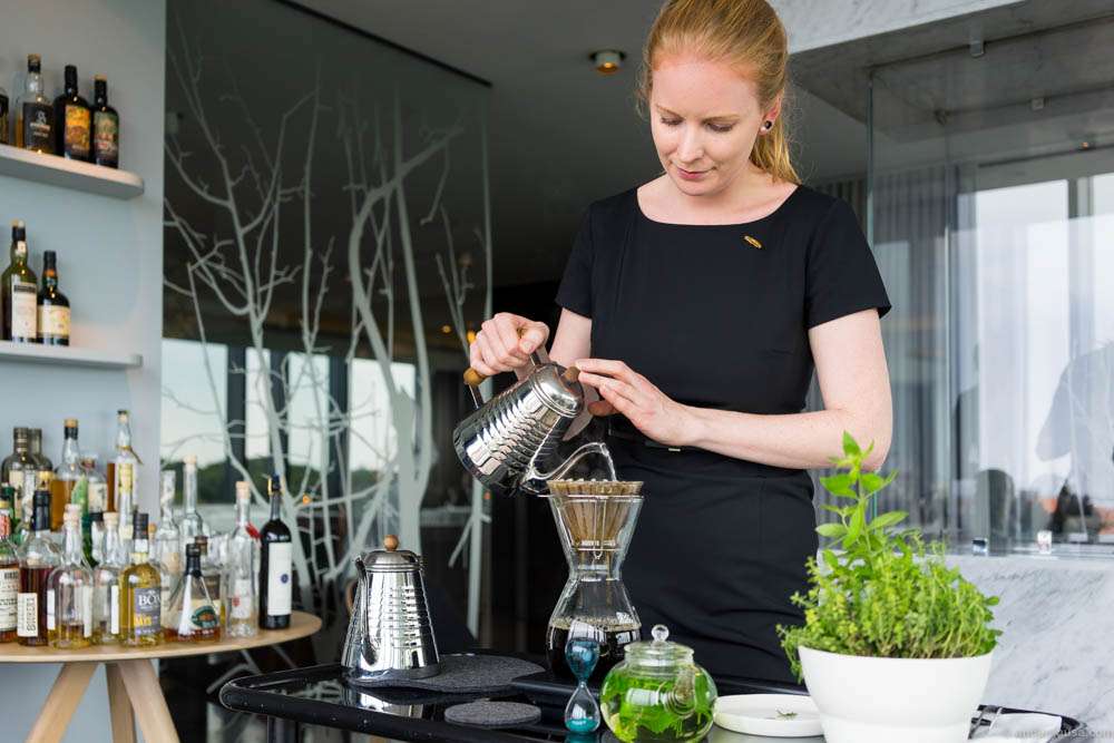 Helle brewing tea and coffee for our petits fours