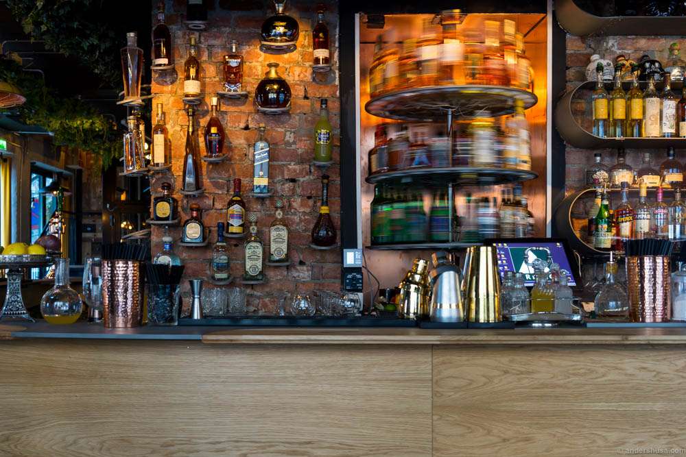 Rotating bar