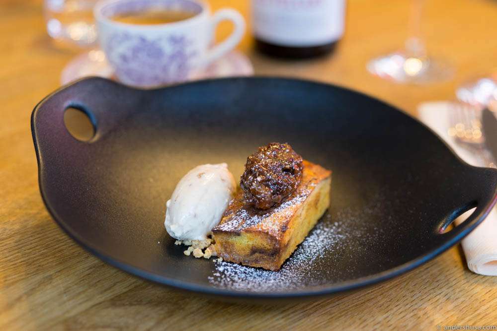 Bread pudding, pannetone, raisins, crumble & rum syrup ice cream