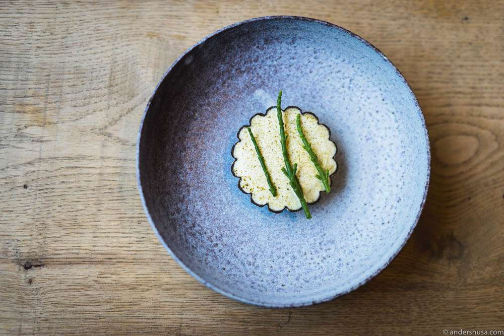 Malt pie with pickled vegetables, mussels, dried and smoked cheese & rock samphire