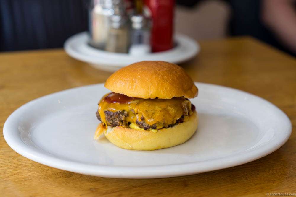 Plain Jane at Grill's Ville – NOK 96