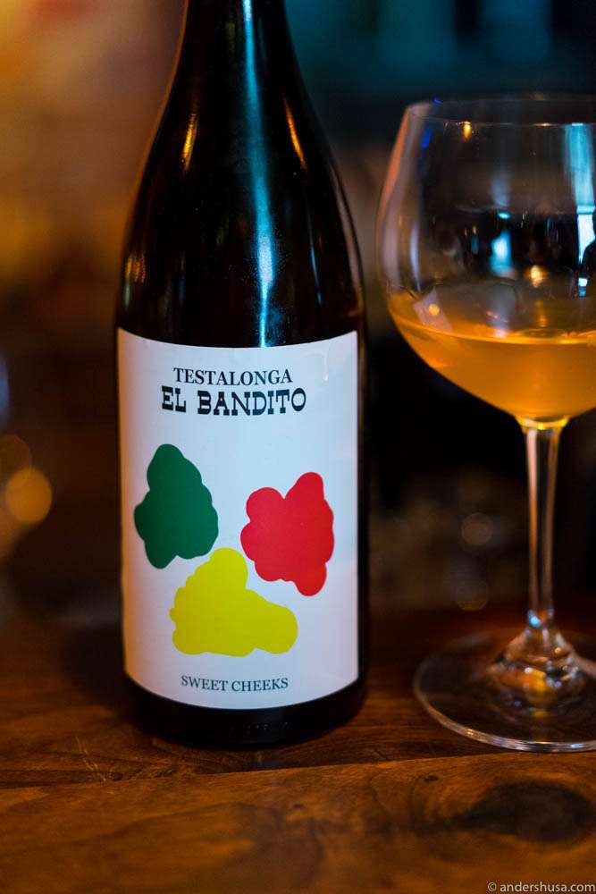 Testalonga El Bandito, Sweet Cheeks