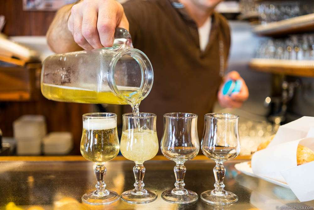 Another round of prosecco? Well, sure, it's €0,90 per glass ...