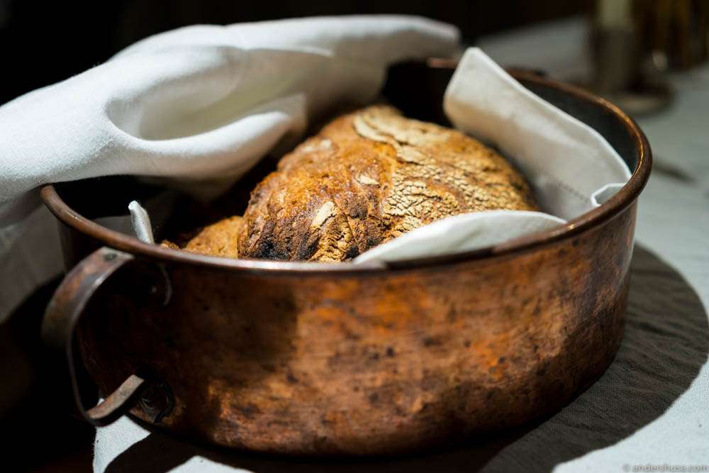 "Schützener jause" – homemade bread