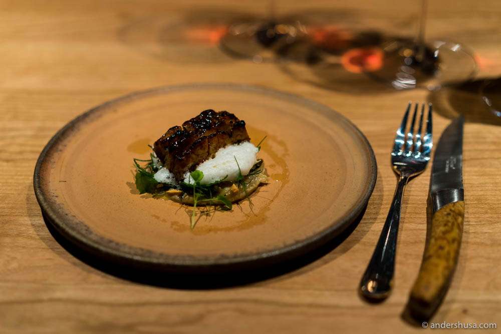 Liquorice-glazed veal sweetbreads, anise, lemon peel, caramelized onions & roasted almond milk foam