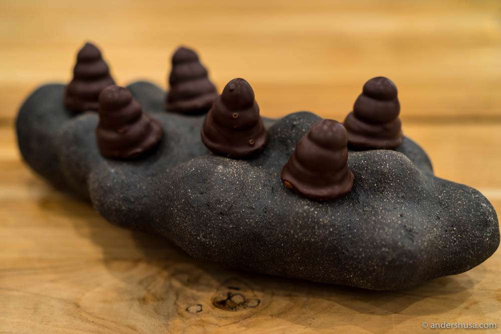 Petit four. Chocolate-coated marshmallows, aka Danish "flødeboller", with rum & vanilla