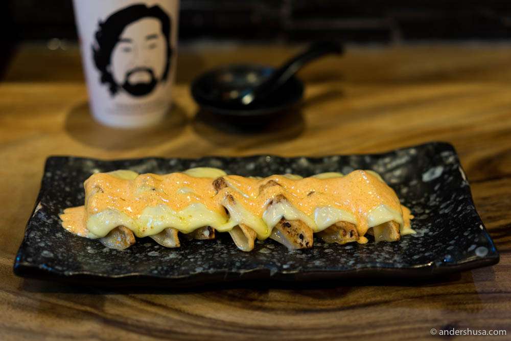 teraokagyozakachabrotherslittikewkacharestaurantbangkokthailand