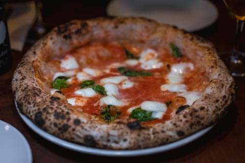 http://Una%20Pizza%20Napoletana