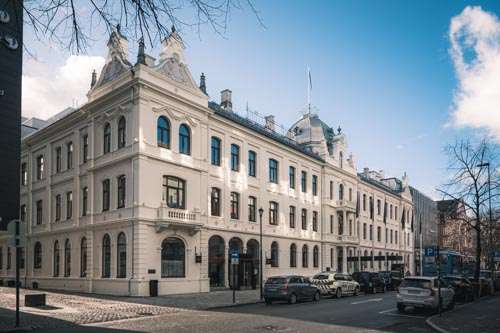 http://Britannia%20Hotel