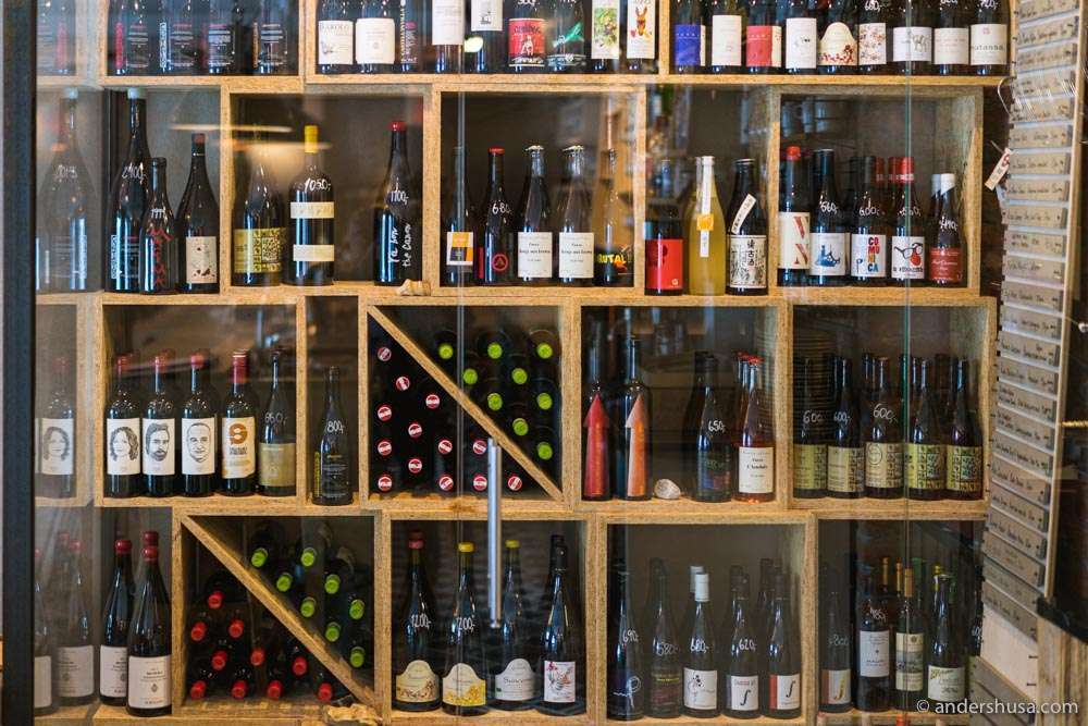 Smalhans was one of the first restaurants in Oslo to serve only natural wines.