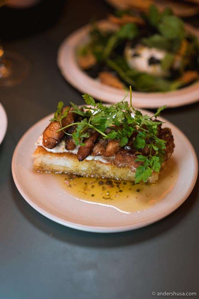 Buttery toast with sweetbreads.