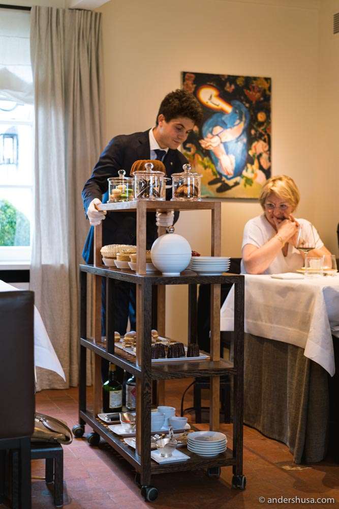 The dessert trolley!