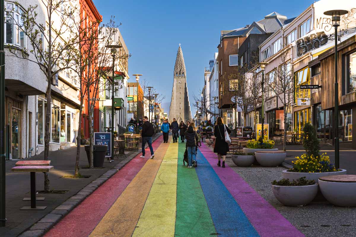 Iceland - Plan Your Next Trip With Our Guides, Maps & Reviews