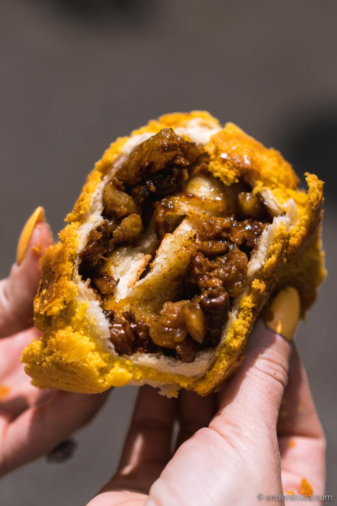 The signature dish at Mei Lai Wah is the pineapple bun with roast pork.
