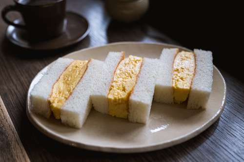 http://Café%20Momoharu